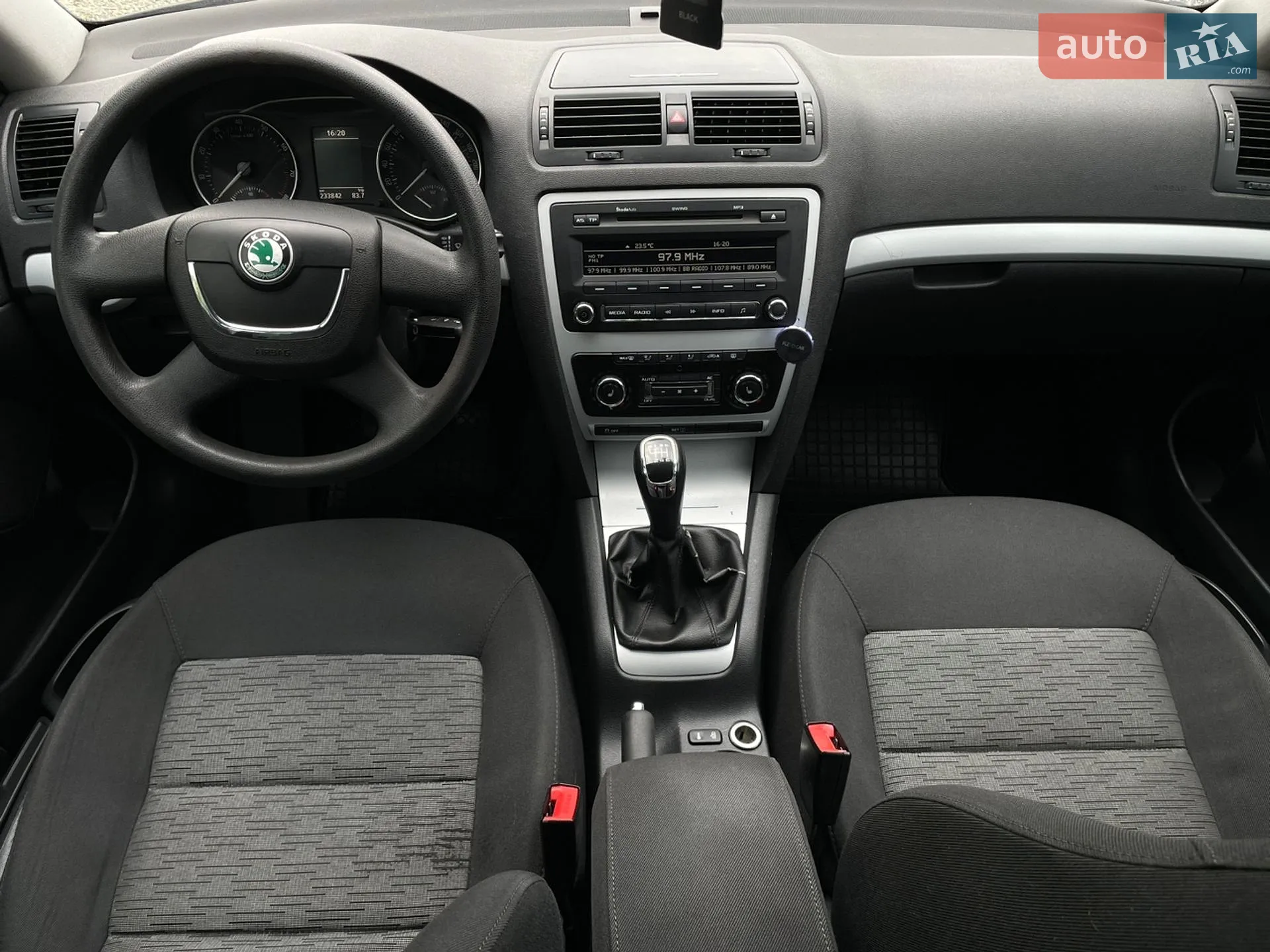 2010 Skoda Octavia - мініатюра 29