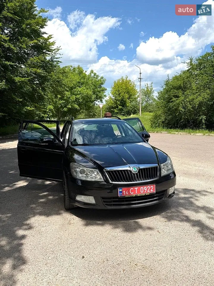 2010 Skoda Octavia - мініатюра 11