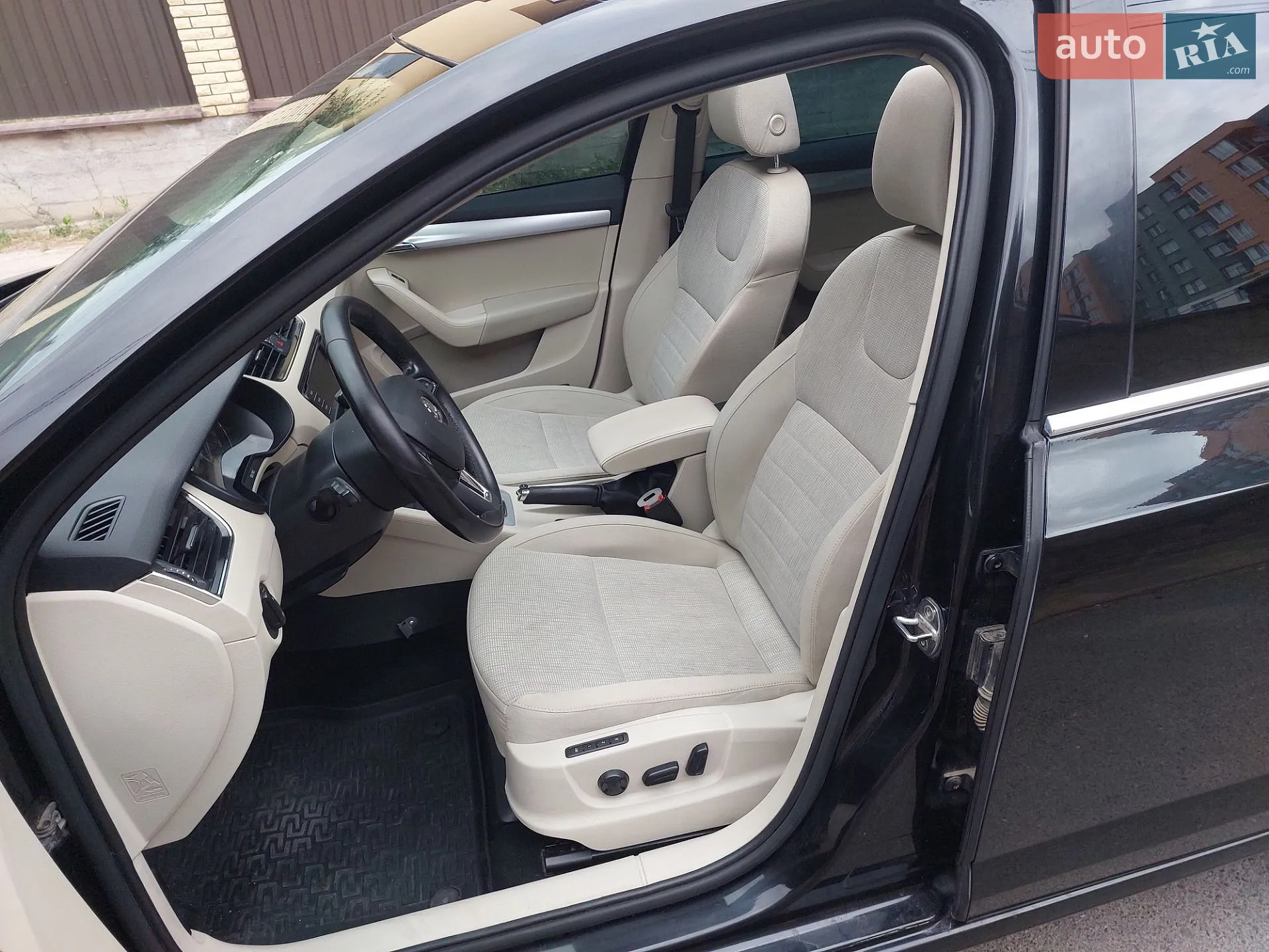 2015 Skoda Octavia - мініатюра 31