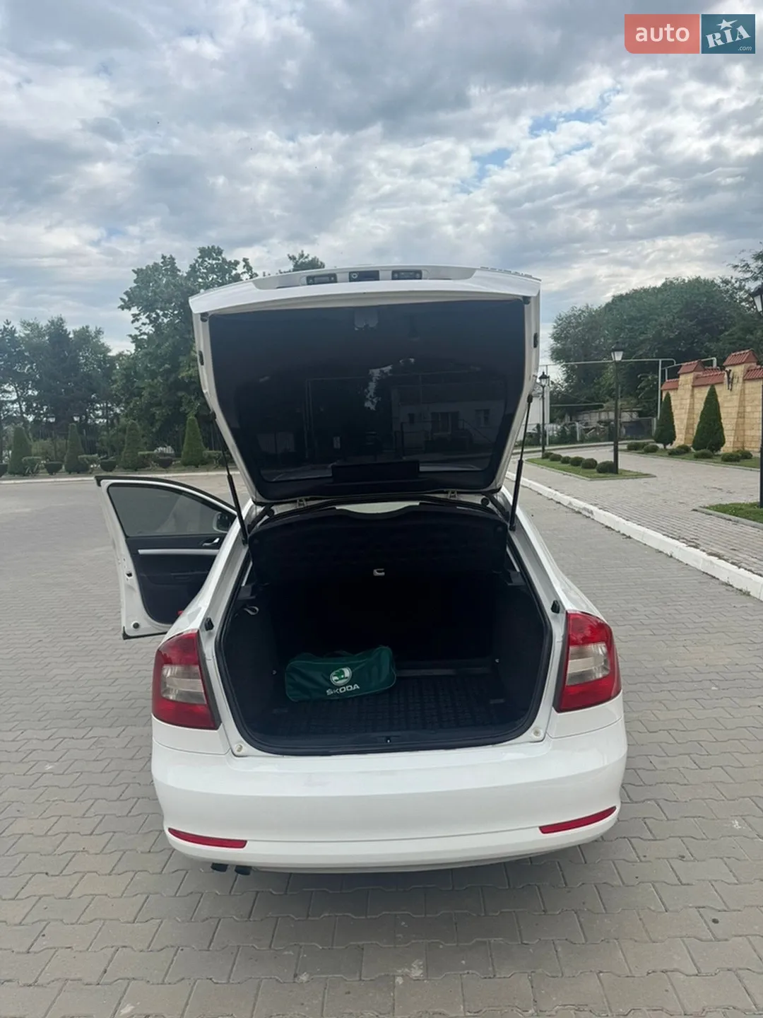 2011 Skoda Octavia - мініатюра 8