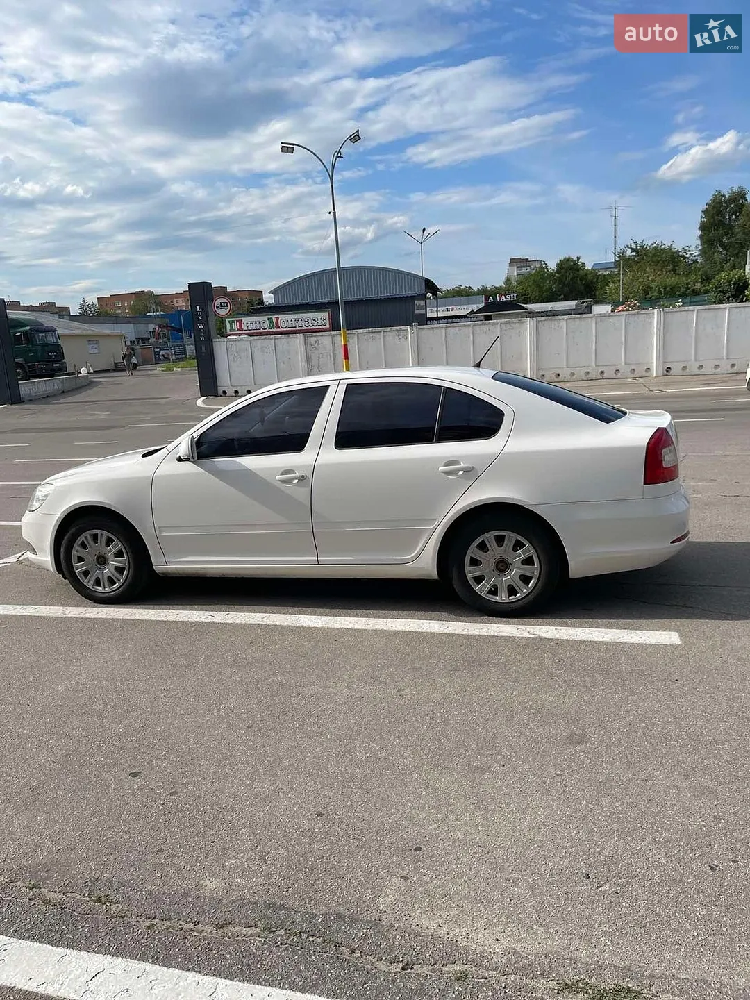 2011 Skoda Octavia - мініатюра 15