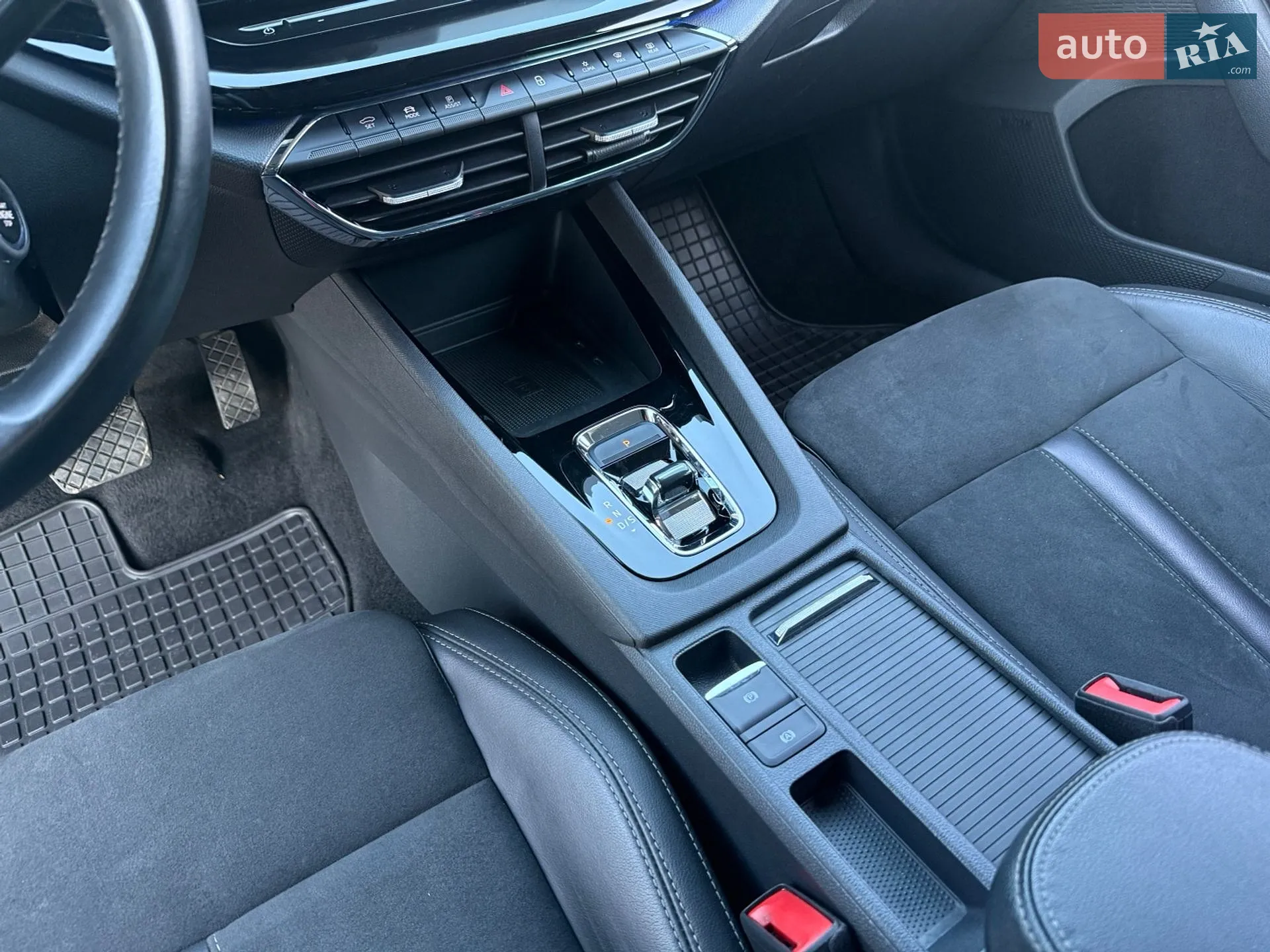 2020 Skoda Octavia - мініатюра 100
