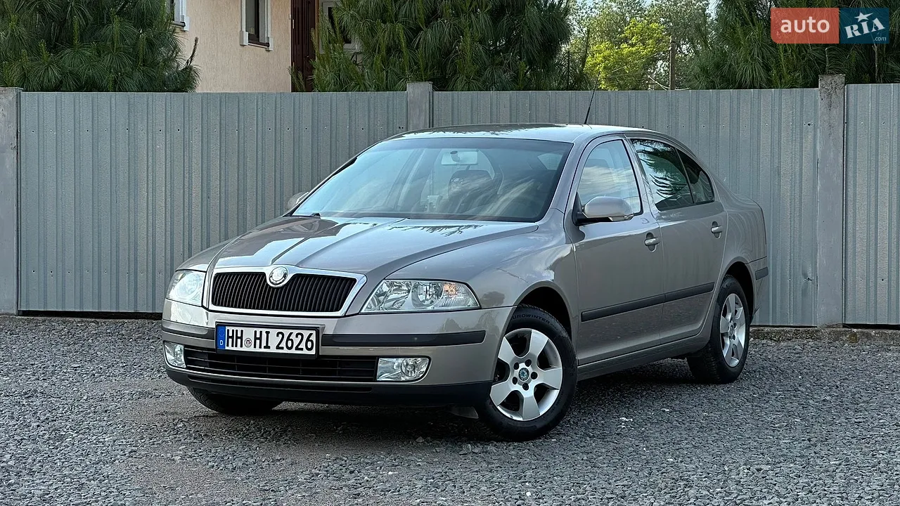 2010 Skoda Fabia - мініатюра 108