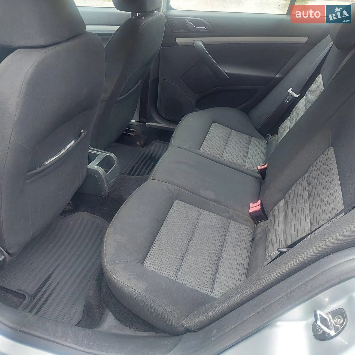 2010 Skoda Octavia - мініатюра 9