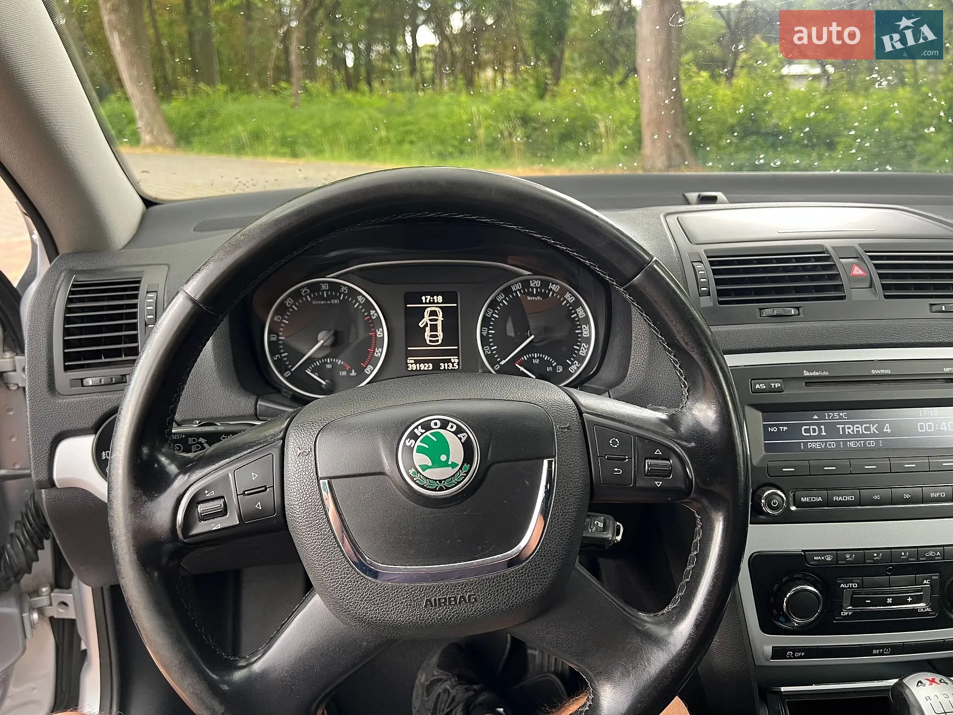 2010 Skoda Octavia - мініатюра 9