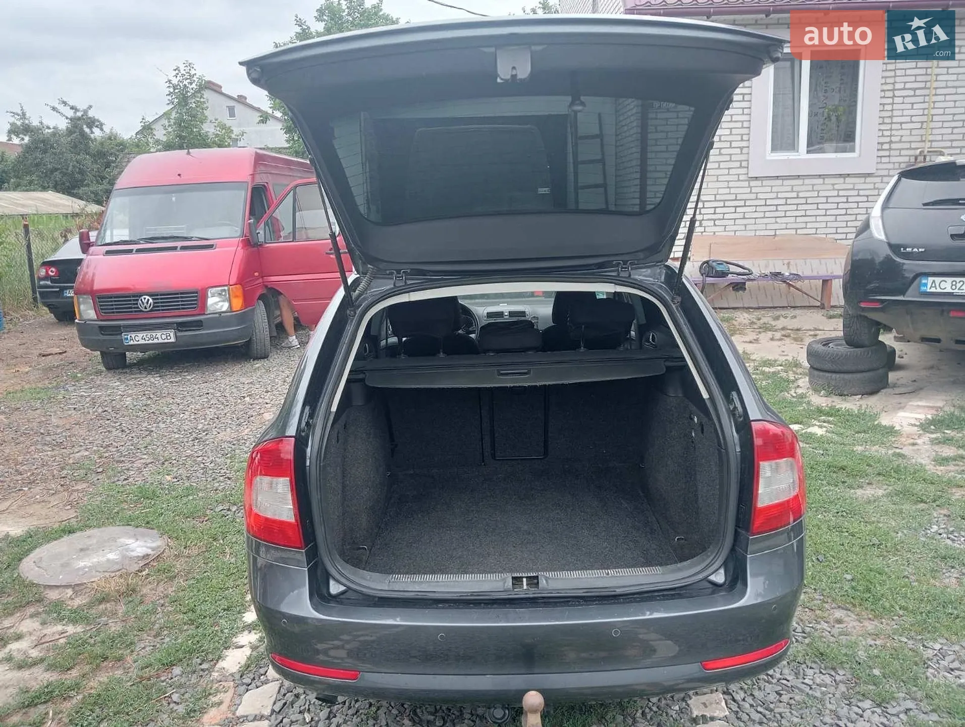 2010 Skoda Octavia - мініатюра 5