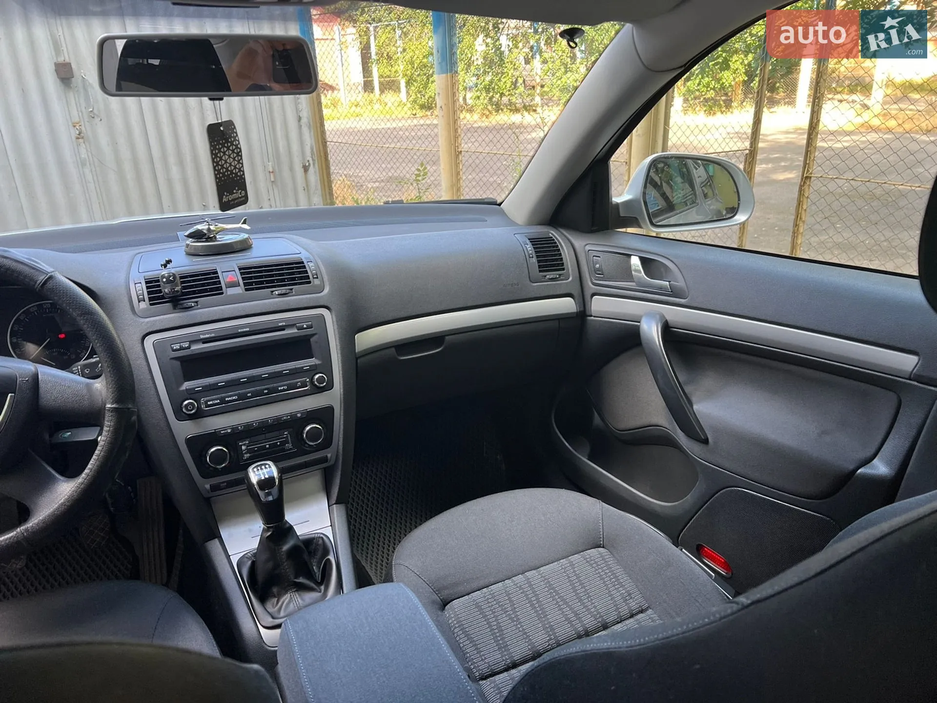 2010 Skoda Octavia - мініатюра 33