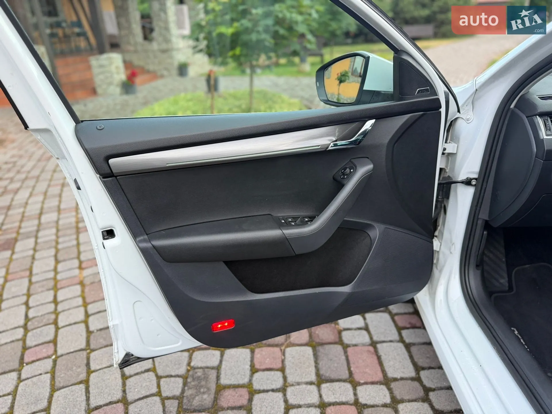 2019 Skoda Octavia - мініатюра 31