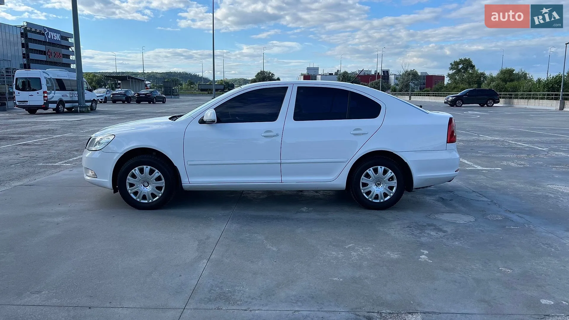 2011 Skoda Octavia - мініатюра 8