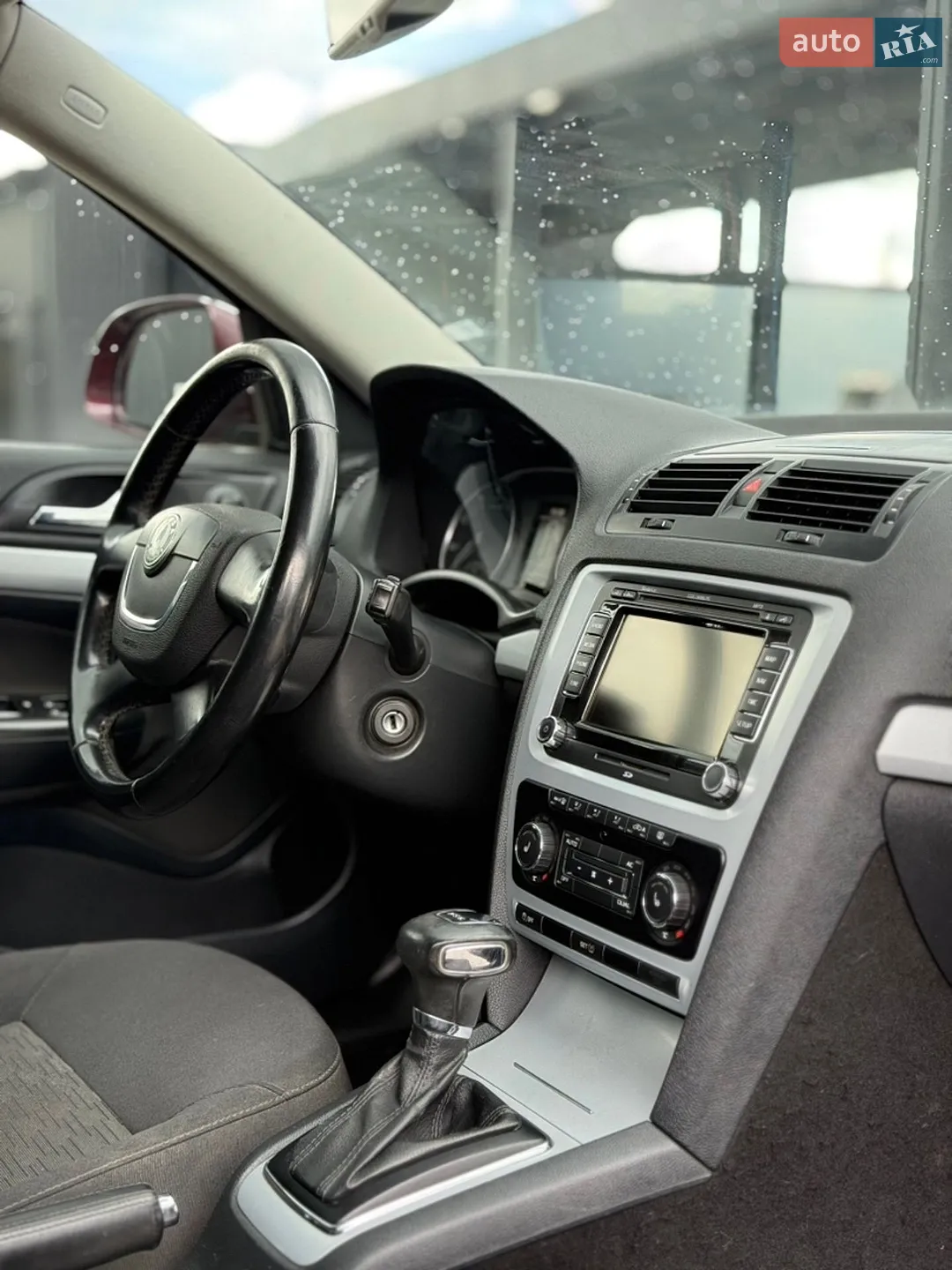 2010 Skoda Octavia - мініатюра 20