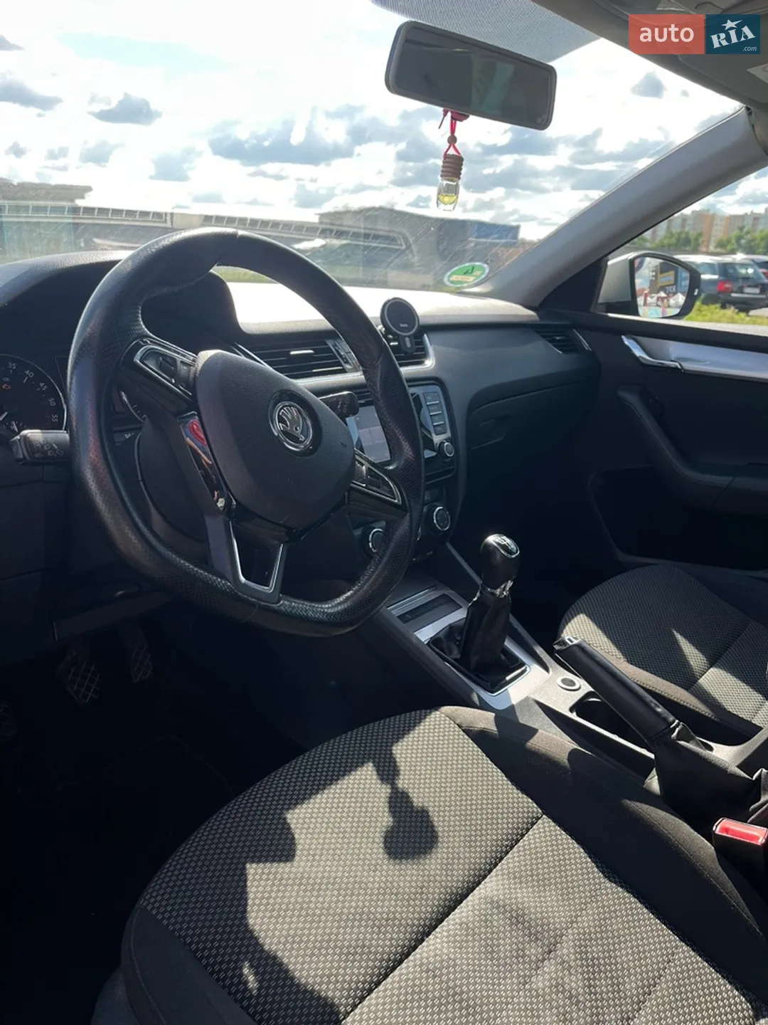 2014 Skoda Octavia - мініатюра 15