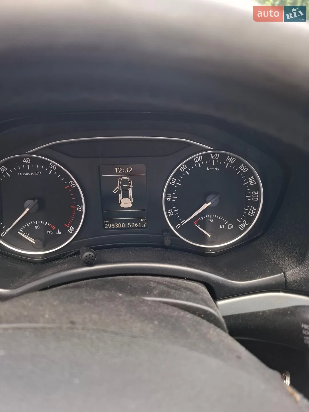 2010 Skoda Octavia - мініатюра 4