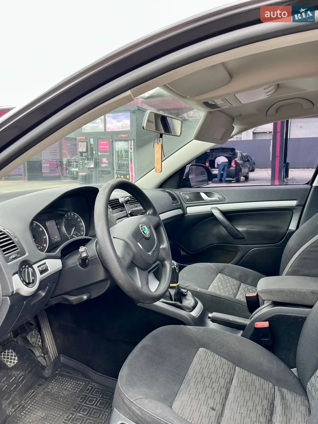 2011 Skoda Octavia - мініатюра 42