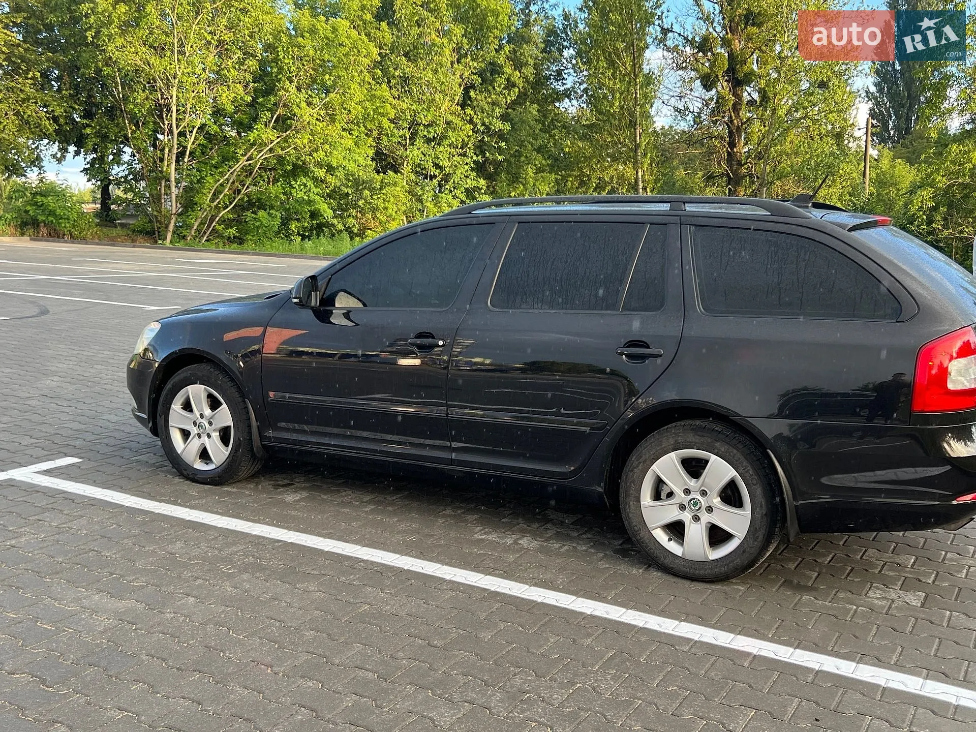 2010 Skoda Octavia - мініатюра 13