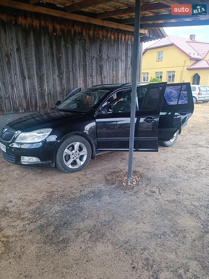 2011 Skoda Octavia - мініатюра 46