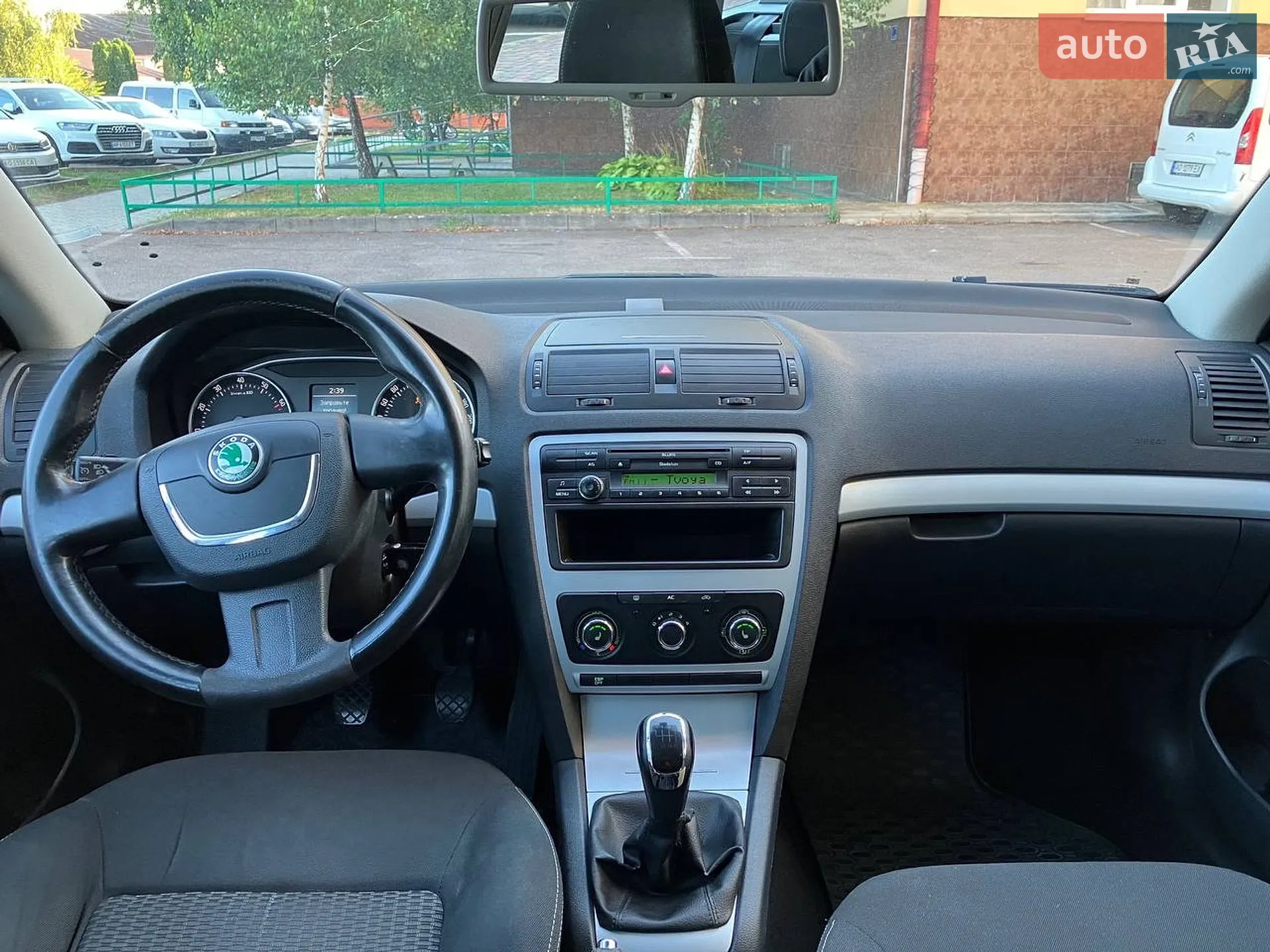 2010 Skoda Octavia - мініатюра 15