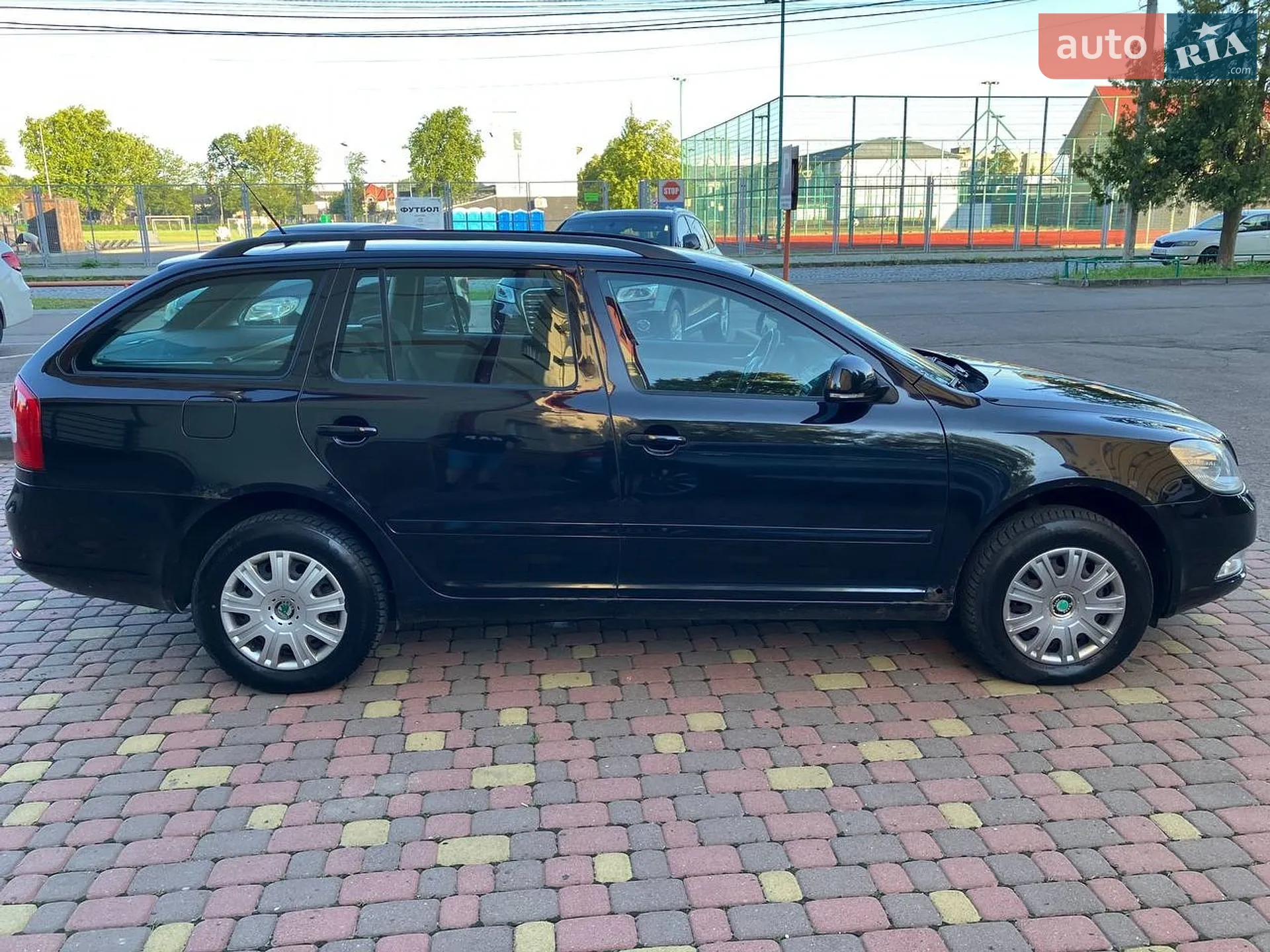 2010 Skoda Octavia - мініатюра 3
