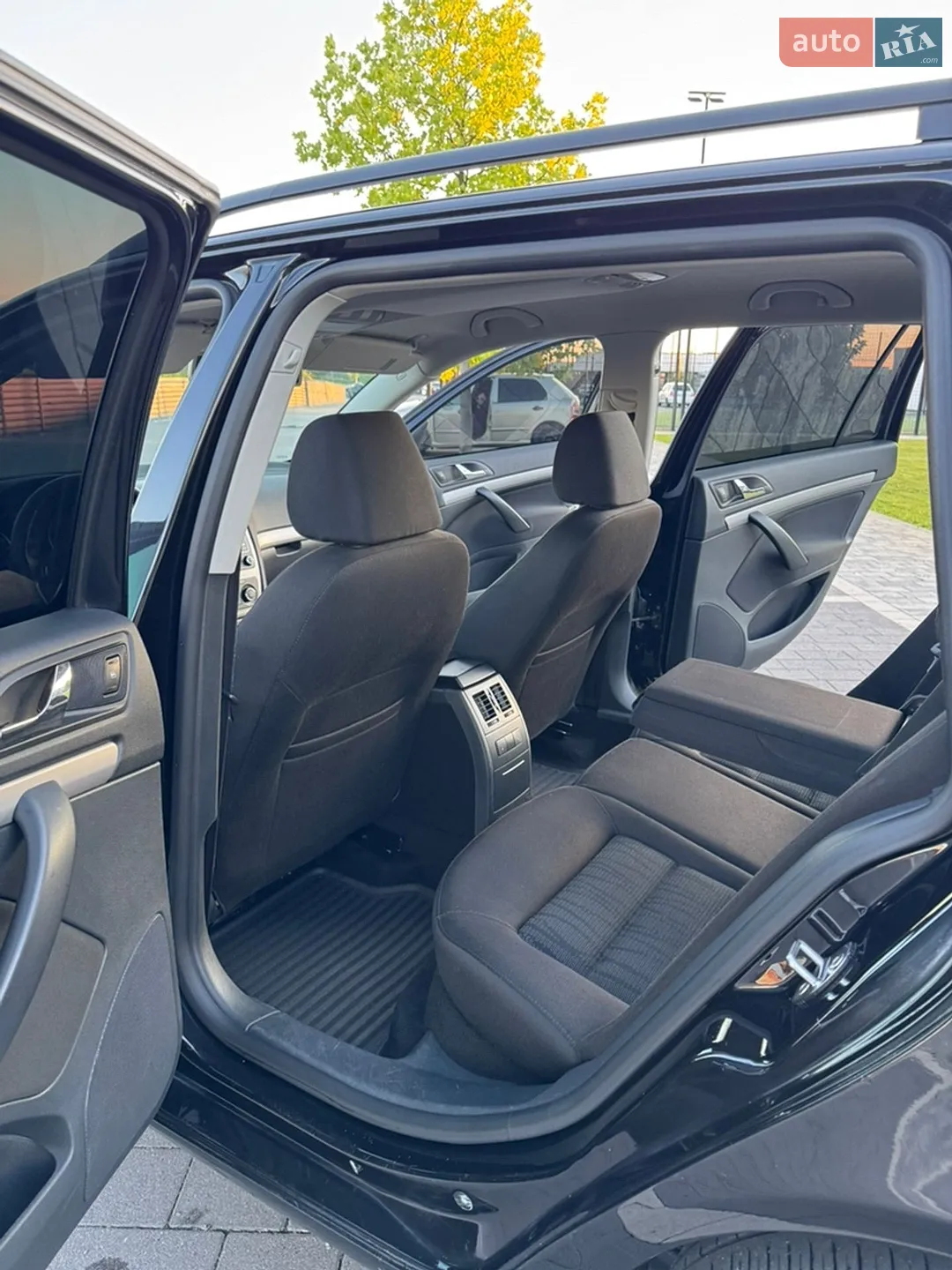 2011 Skoda Octavia - мініатюра 23