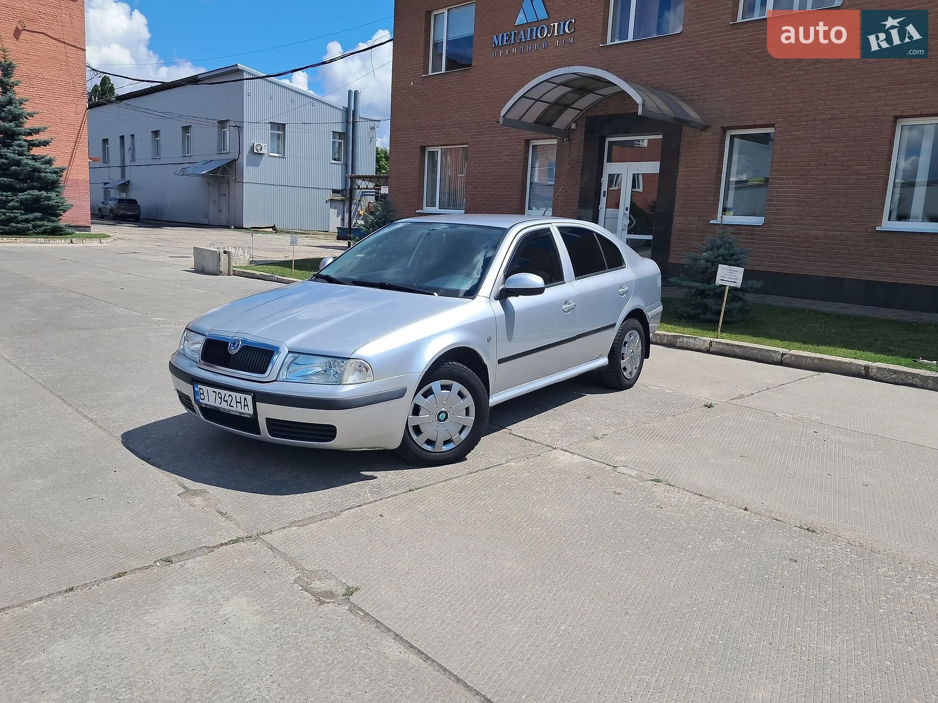 2010 Skoda Octavia - мініатюра 4