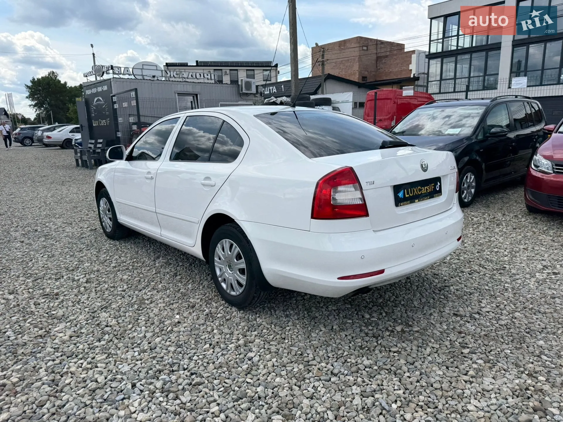 2010 Skoda Octavia - мініатюра 14