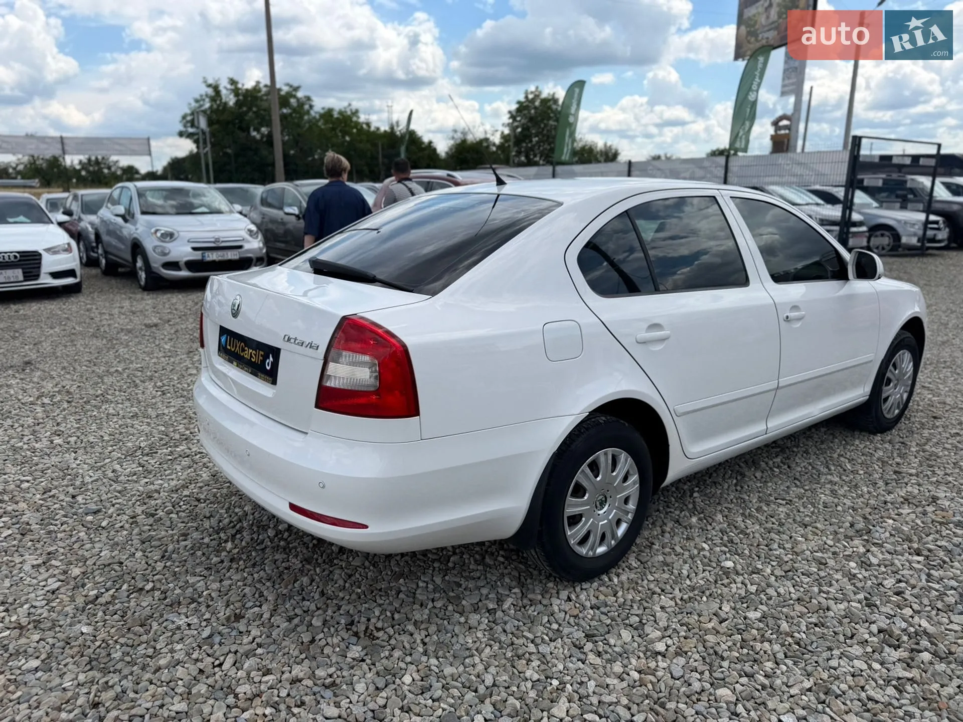 2010 Skoda Octavia - мініатюра 19