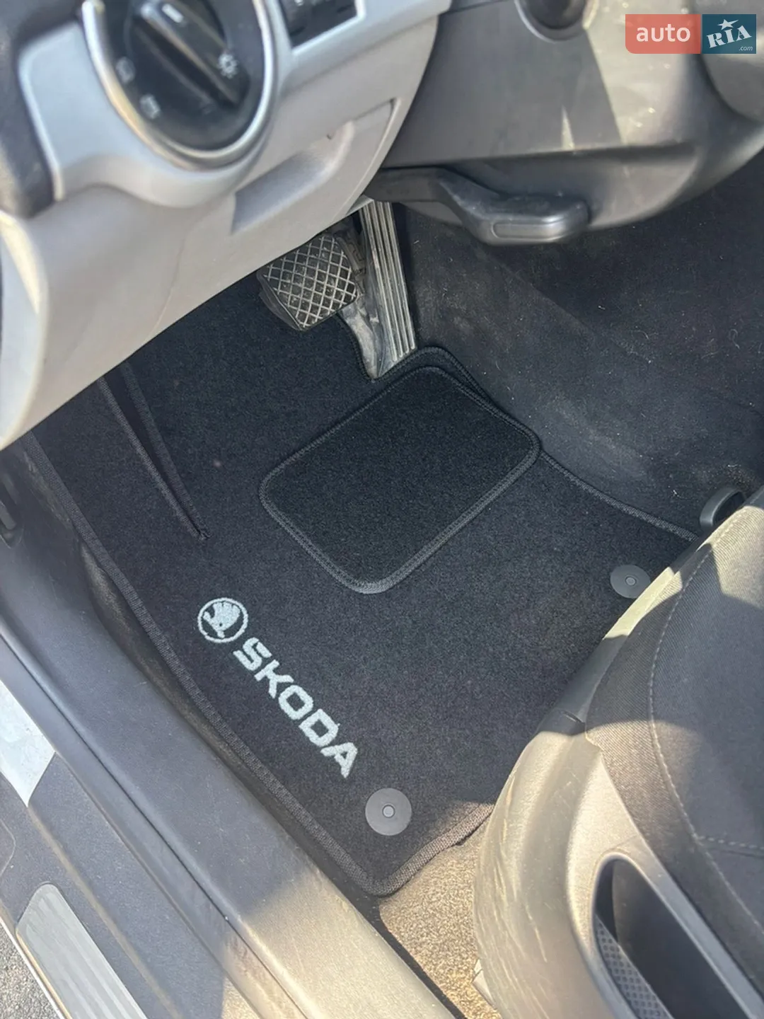 2011 Skoda Octavia - мініатюра 29