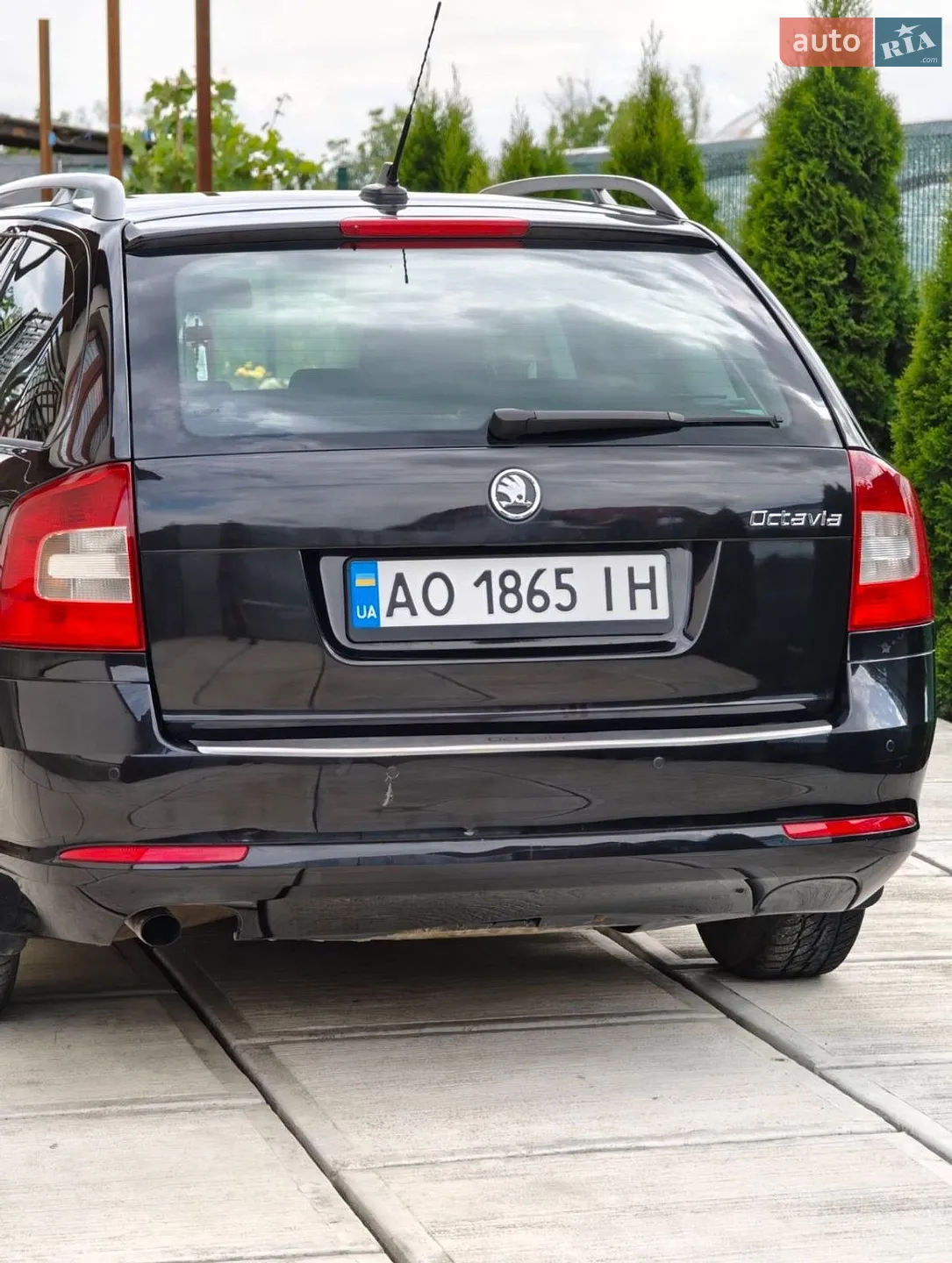 2010 Skoda Octavia - мініатюра 3