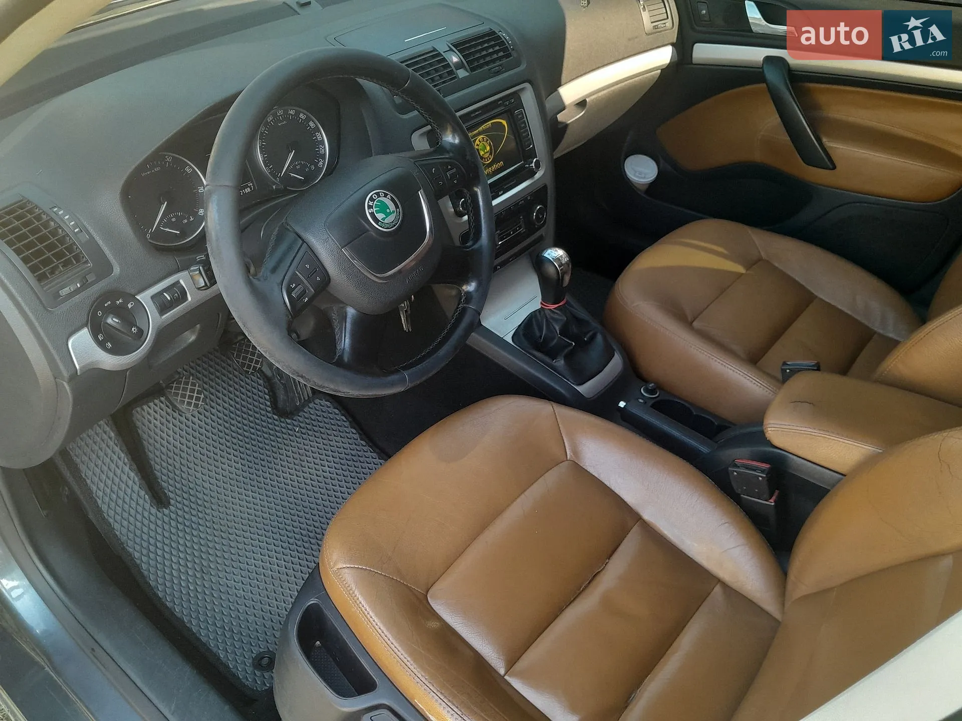 2010 Skoda Octavia - мініатюра 9
