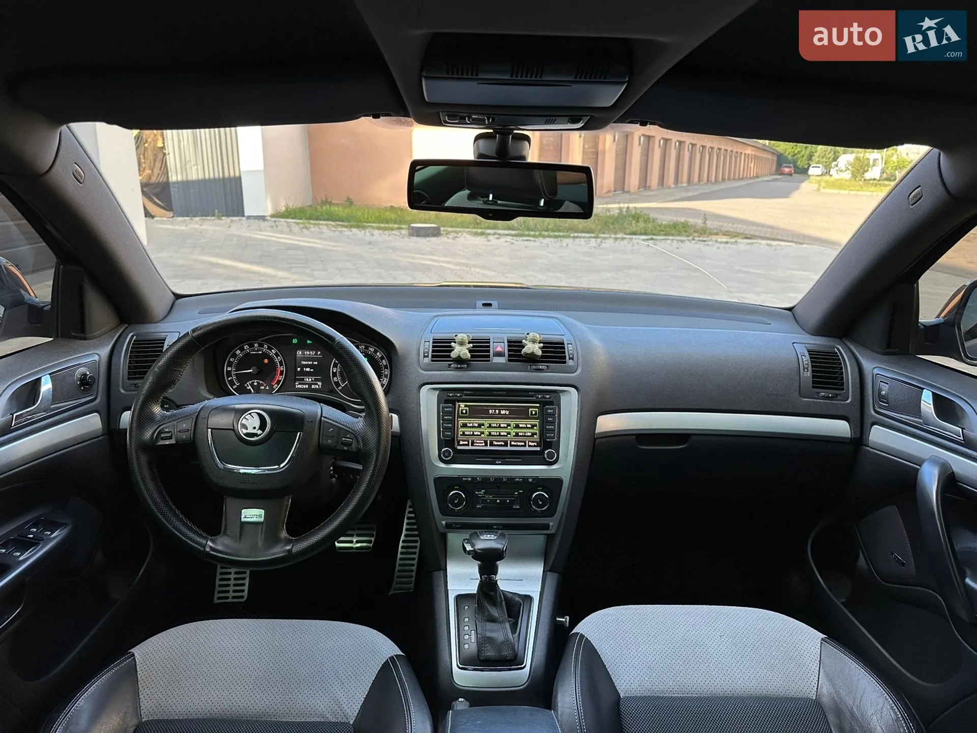 2010 Skoda Octavia - мініатюра 28
