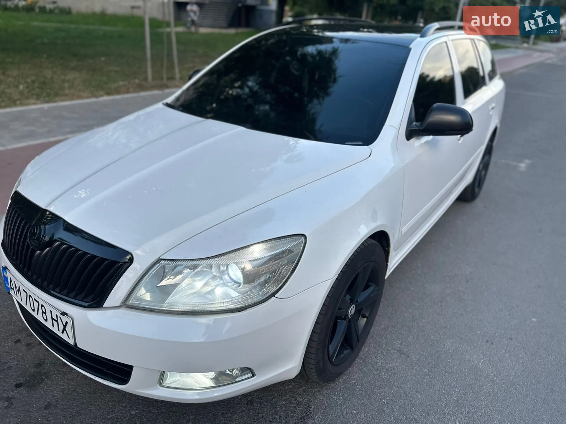 Skoda Octavia 2010 VIN TMBHT61Z4B2026392 фото оголошення 6 з 11