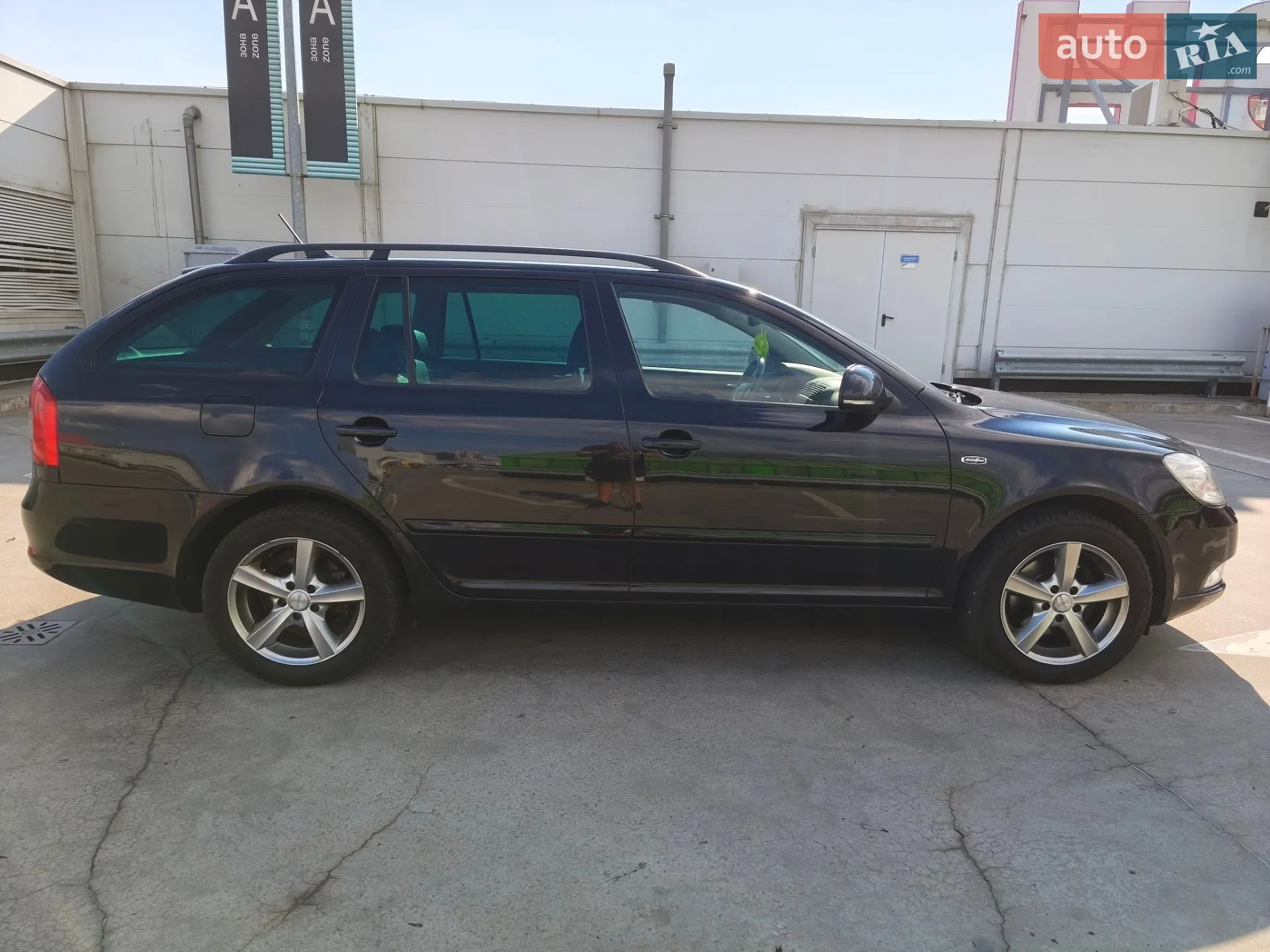 2010 Skoda Octavia - мініатюра 7