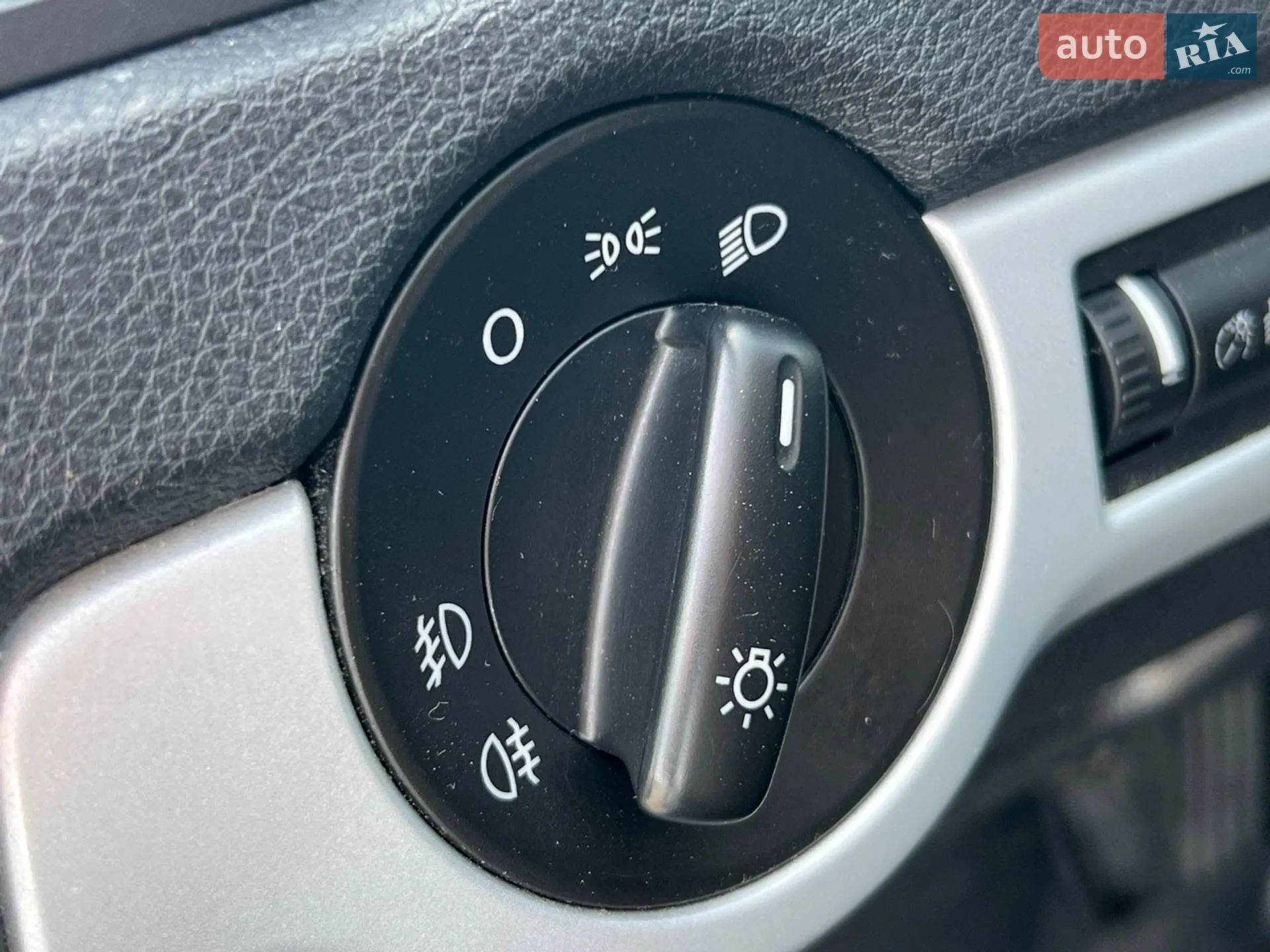2011 Skoda Octavia - мініатюра 21