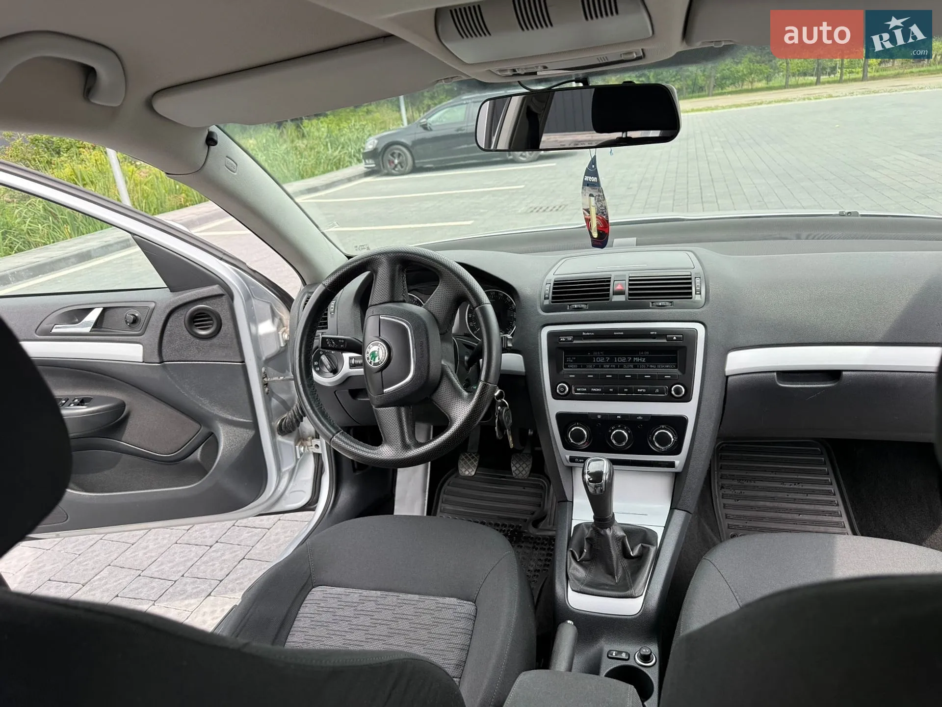 2011 Skoda Octavia - мініатюра 32