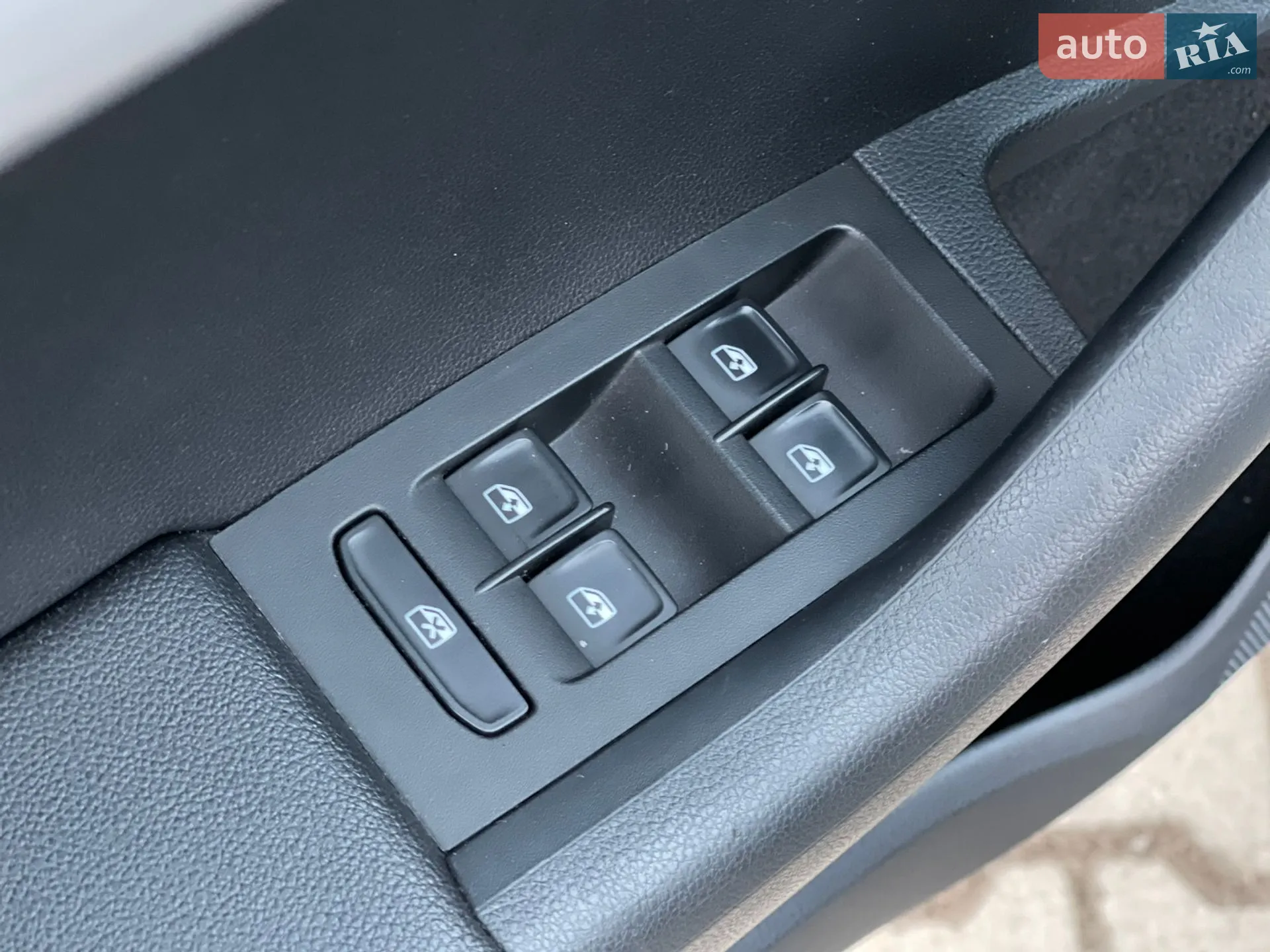 2019 Skoda Octavia - мініатюра 32