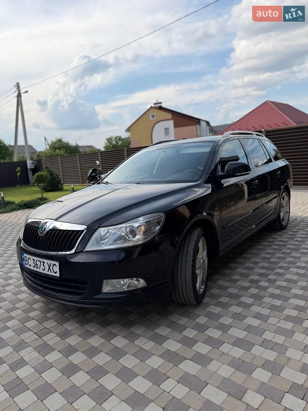 2010 Skoda Octavia - мініатюра 5