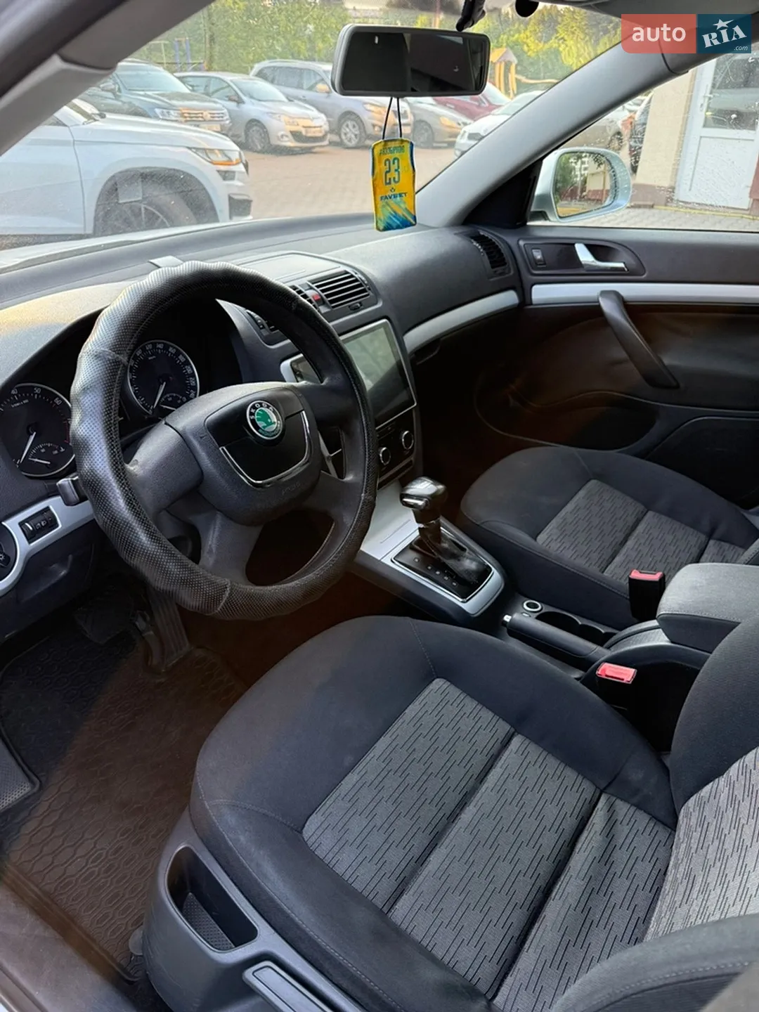 2011 Skoda Octavia - мініатюра 8
