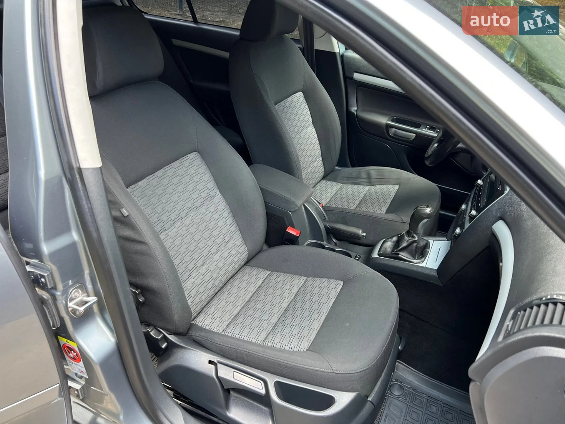 2011 Skoda Octavia - мініатюра 38