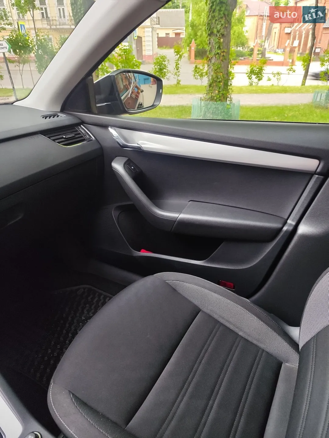 2019 Skoda Octavia - мініатюра 18