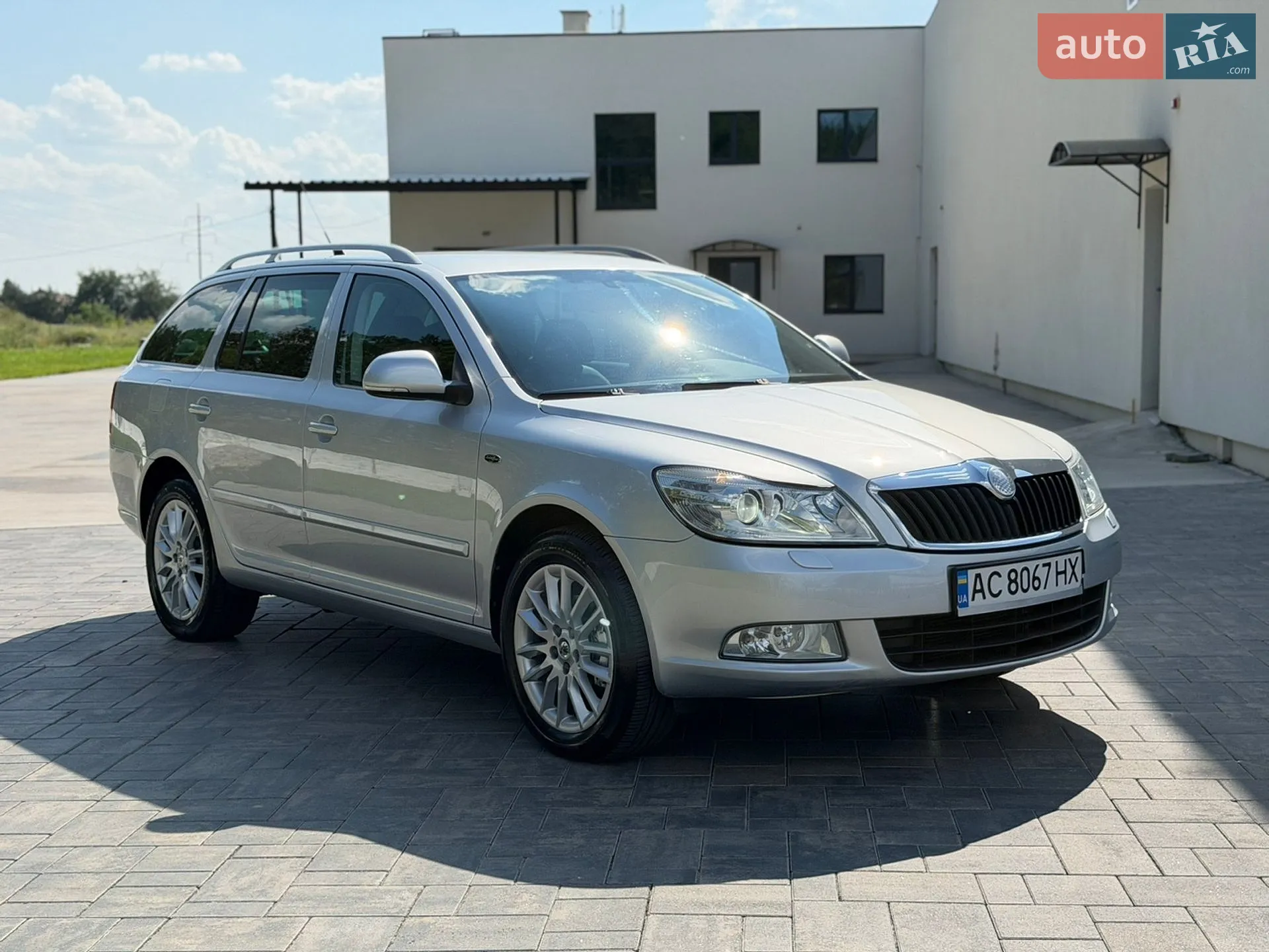 2010 Skoda Octavia - мініатюра 18