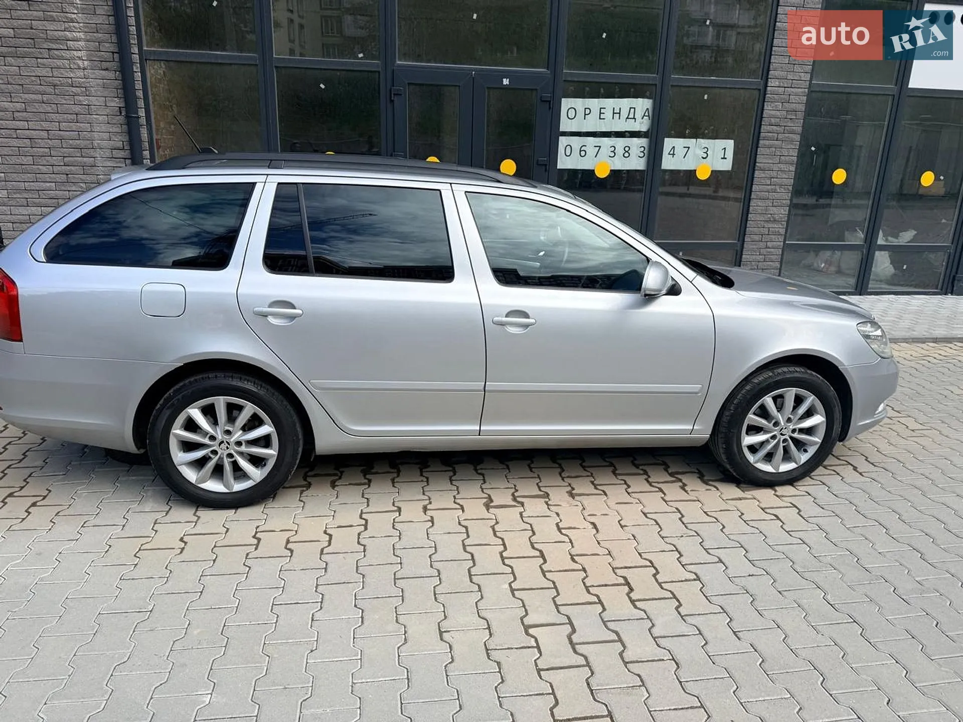 2011 Skoda Octavia - мініатюра 2