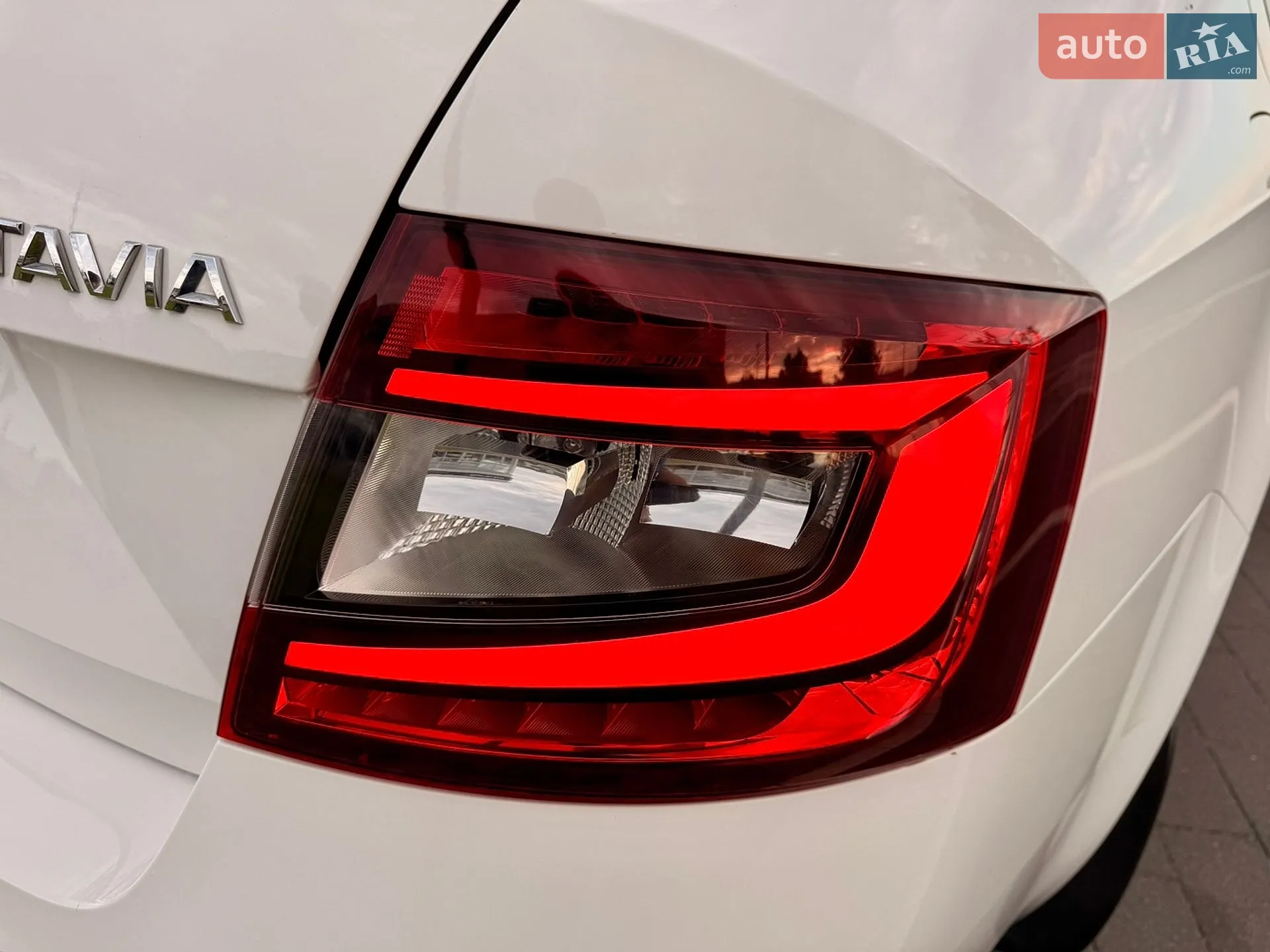 2017 Skoda Octavia - мініатюра 24