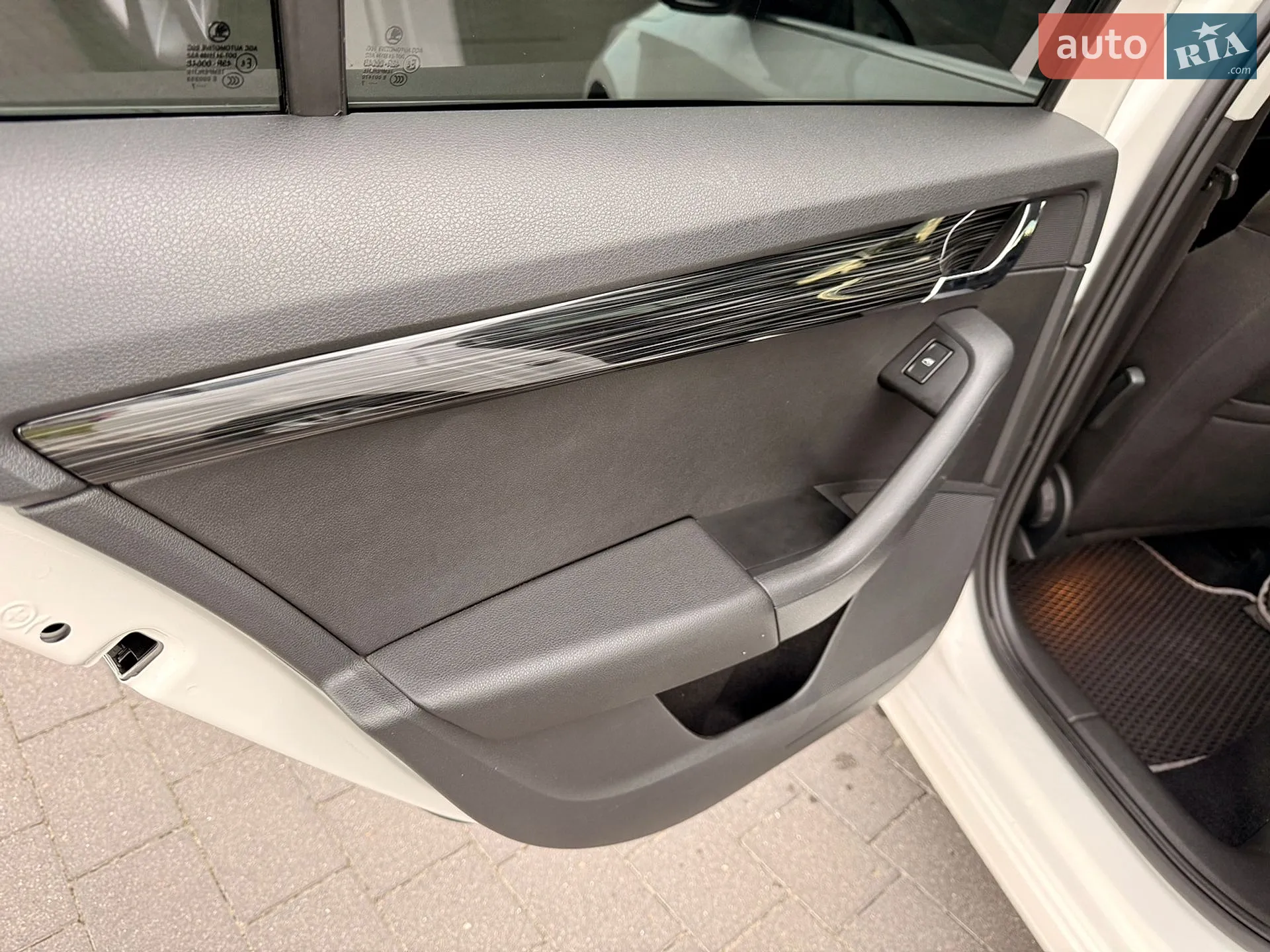 2017 Skoda Octavia - мініатюра 38