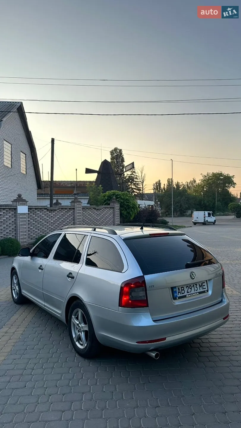 2011 Skoda Octavia - мініатюра 13