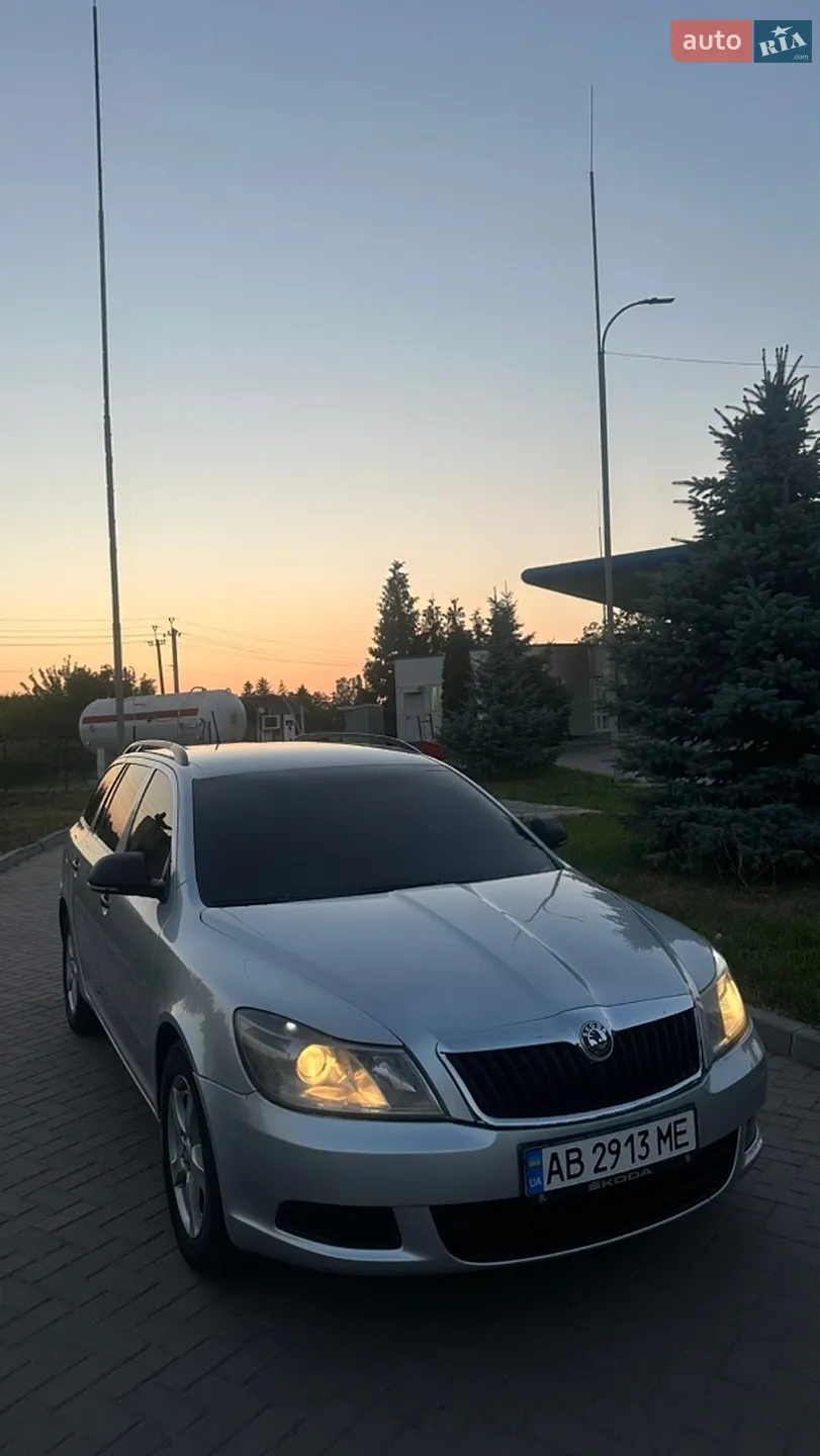 2011 Skoda Octavia - мініатюра 32