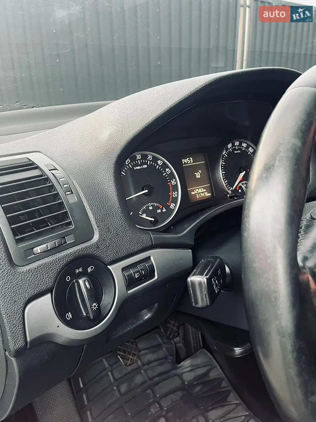 2010 Skoda Octavia - мініатюра 6