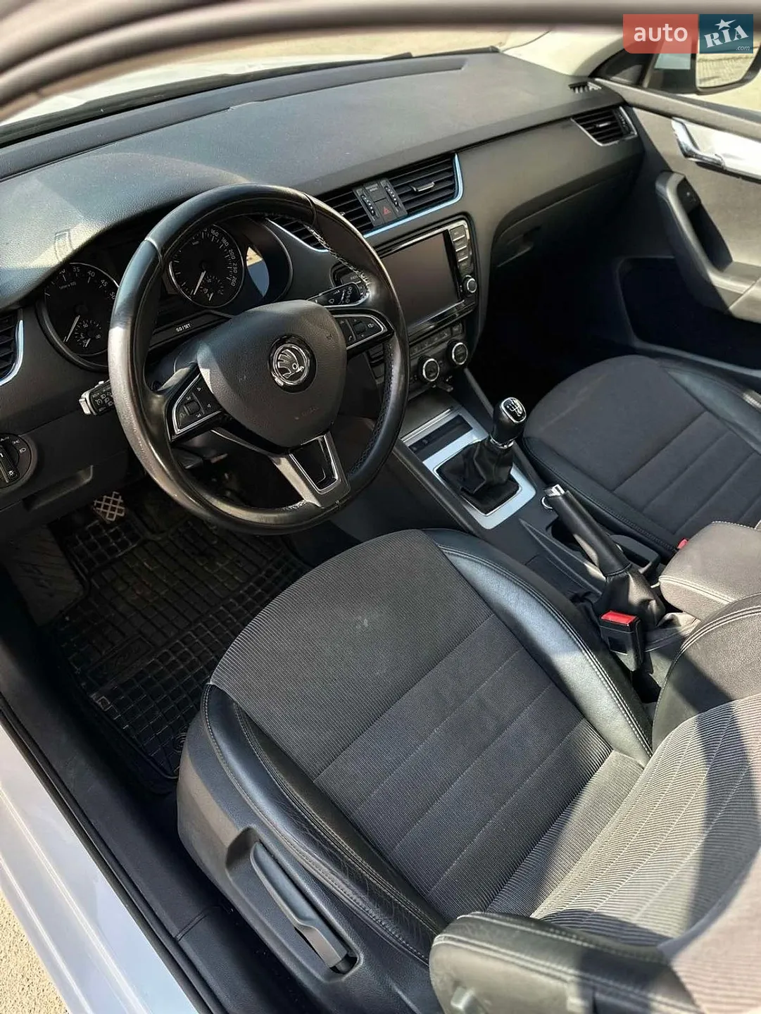 2016 Skoda Octavia - мініатюра 11