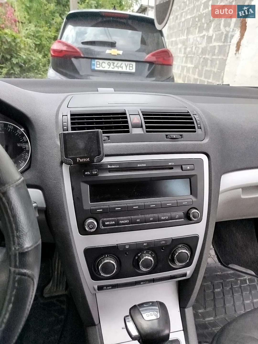 2011 Skoda Octavia - мініатюра 9