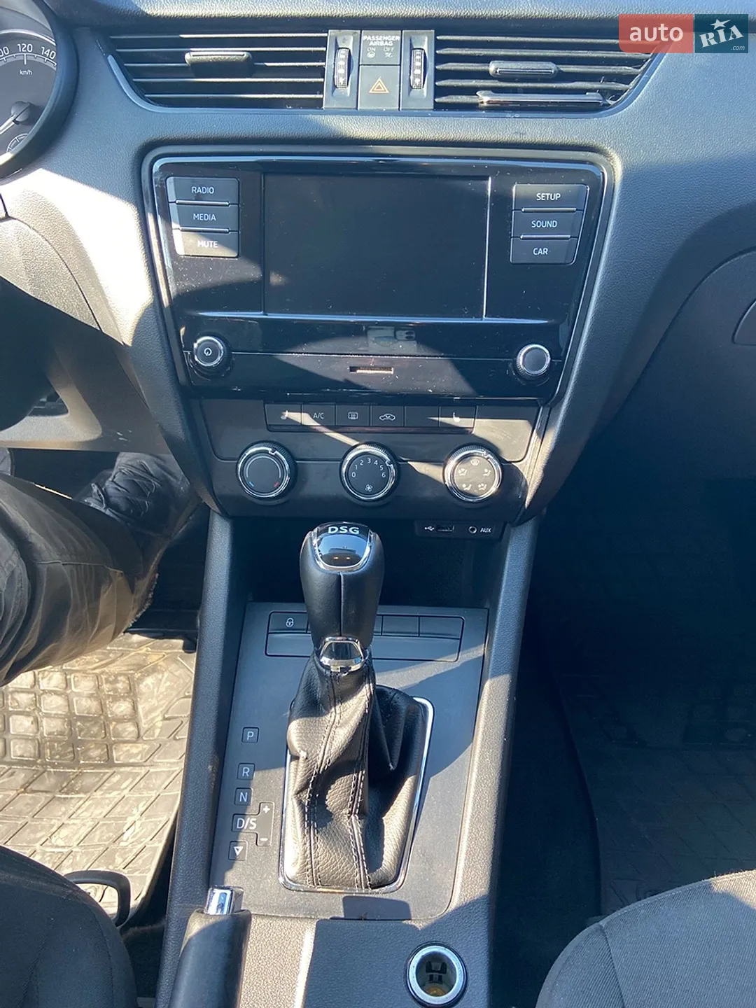 2017 Skoda Octavia - мініатюра 2