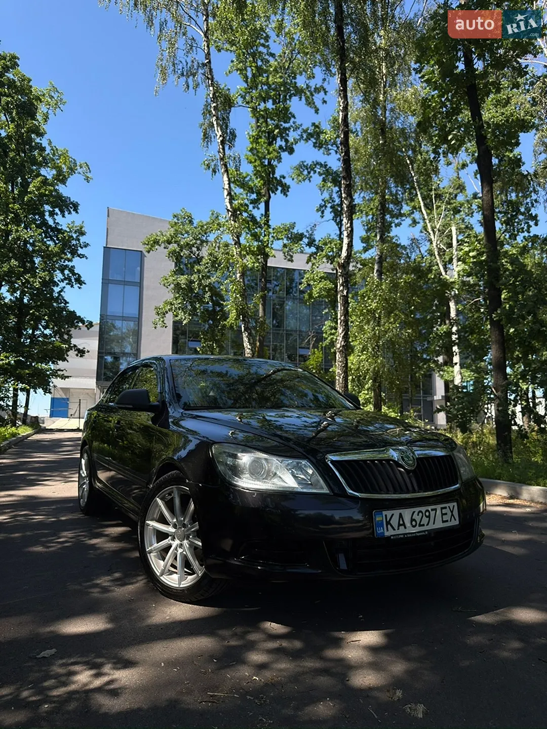 2010 Skoda Octavia - мініатюра 2