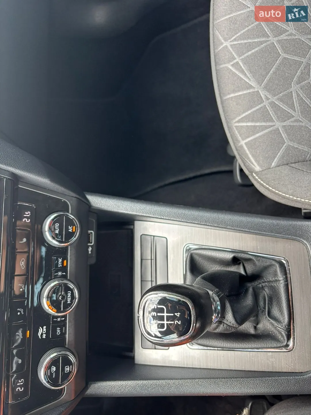 2017 Skoda Octavia - мініатюра 26
